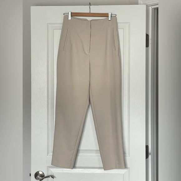 Zara Pants with a High Waist - Picture 2 of 11